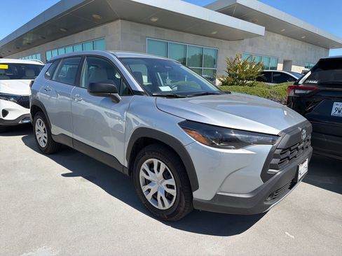 Used 2026 Toyota Corolla Cross L FWD image 1