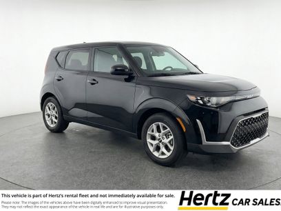Used 2025 Kia Soul LX w/ LX Technology Package
