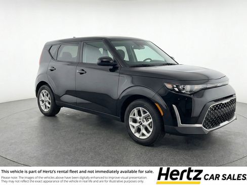 Used 2025 Kia Soul LX w/ LX Technology Package FWD image 1
