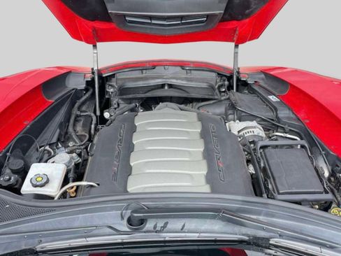 Used 2017 Chevrolet Corvette Stingray Coupe w/ 1LT RWD image 7