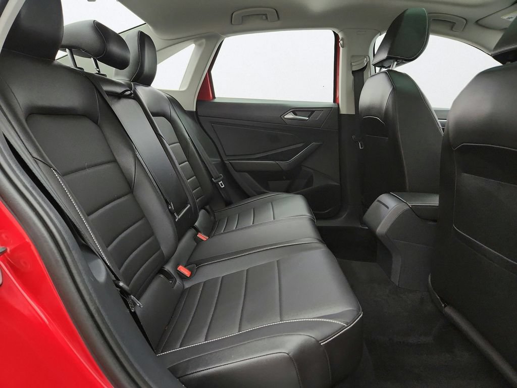 Used 2023 Volkswagen Jetta SE w/ Panoramic Sunroof Package FWD image 27