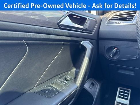 Used 2024 Volkswagen Tiguan SE R-Line AWD/4WD image 18