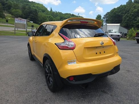 Used 2015 Nissan Juke SV w/ Technology Package AWD/4WD image 6