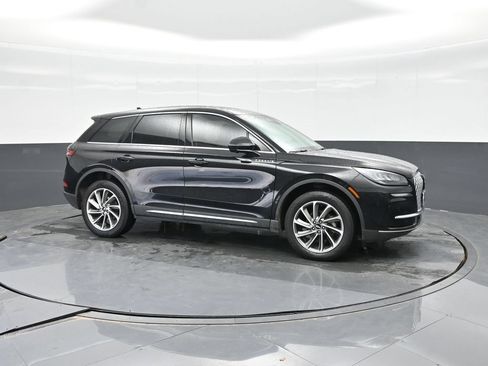 Used 2024 Lincoln Corsair FWD w/ Equipment Group 101A image 11