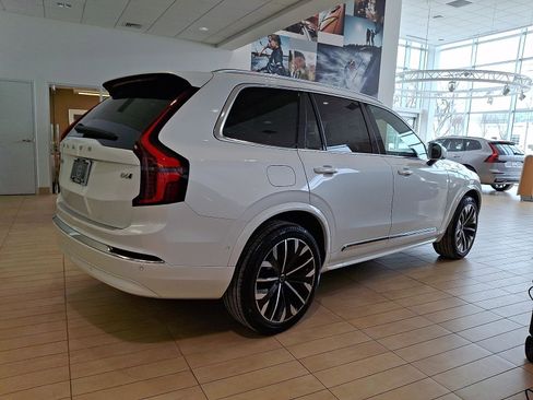 New 2026 Volvo XC90 B6 Plus w/ Protection Package Premier image 8
