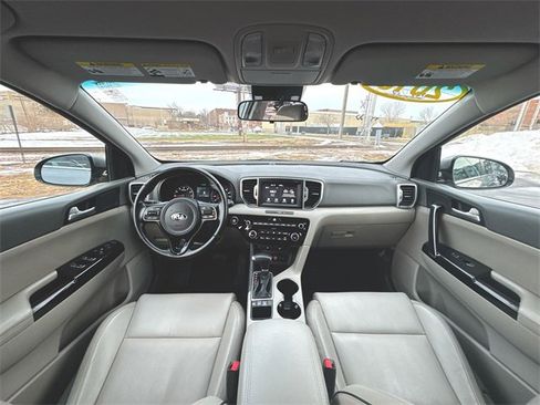 Used 2018 Kia Sportage EX image 19