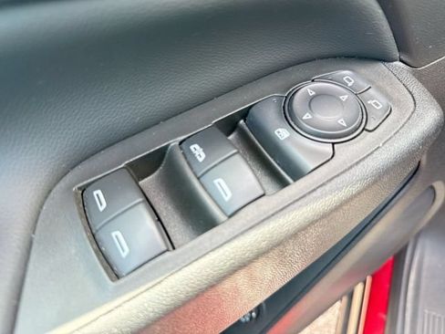 Used 2024 Chevrolet Equinox LT w/ LPO, Floor Liner Package AWD/4WD image 13