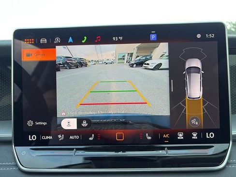 New 2025 Volkswagen Tiguan SE image 20