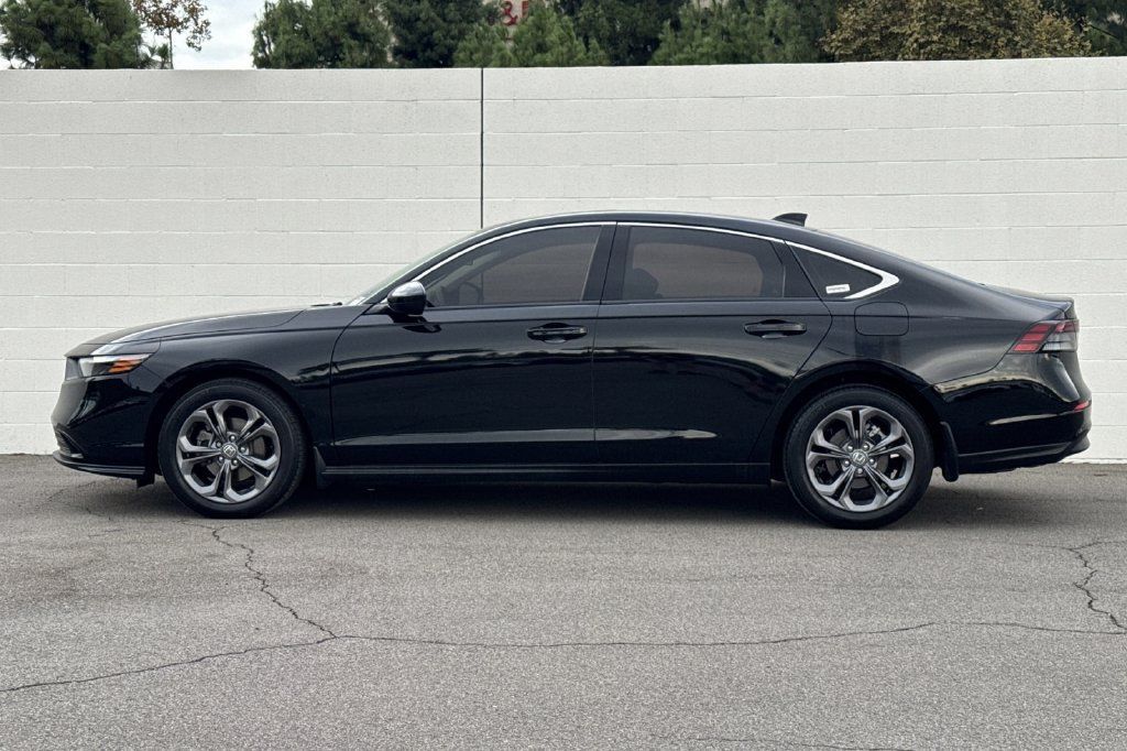 Certified 2023 Honda Accord EX image 10