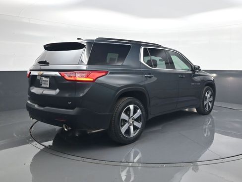 Used 2020 Chevrolet Traverse LT w/ LT Premium Package image 7