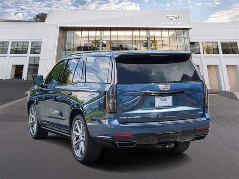 New 2025 Cadillac Escalade Sport Platinum image 4