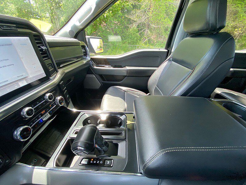 Used 2022 Ford F150 Lariat w/ Equipment Group 502A High AWD/4WD image 19