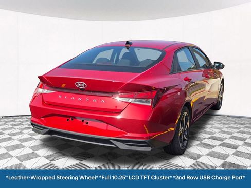 Used 2023 Hyundai Elantra SEL w/ Convenience Package FWD image 15