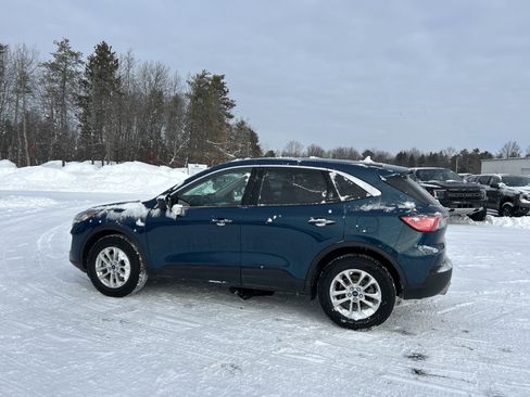 Used 2020 Ford Escape SE image 6