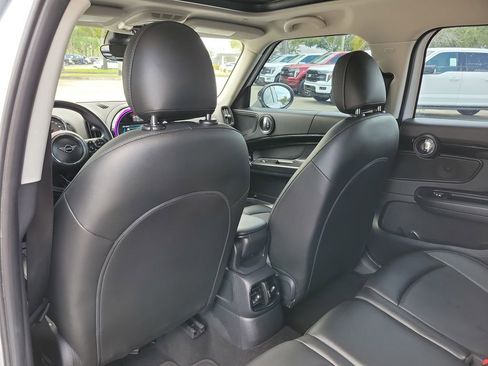 Used 2019 MINI Cooper Countryman FWD image 12