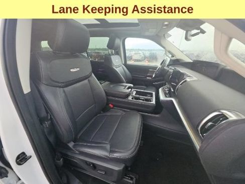 Used 2025 Ford Expedition Platinum AWD/4WD image 10