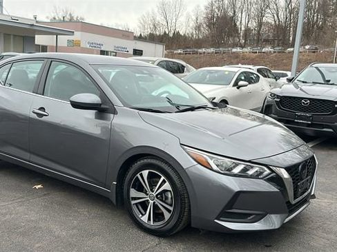 Used 2022 Nissan Sentra SV image 4