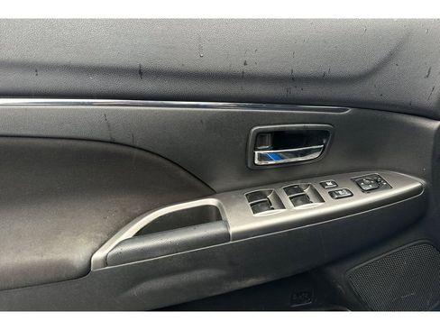 Used 2018 Mitsubishi Outlander Sport ES image 11