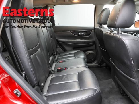 Used 2020 Nissan Rogue SL w/ Premium Package image 25