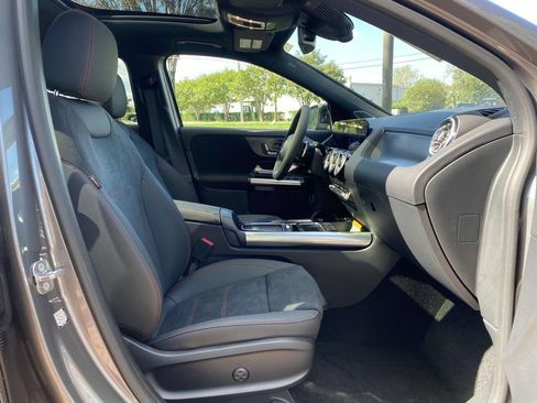Certified 2025 Mercedes-Benz GLA 250 image 13