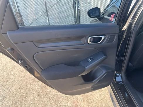 Used 2022 Honda Civic Sport image 8