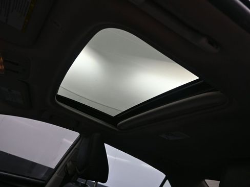 Used 2018 Toyota Corolla SE image 24