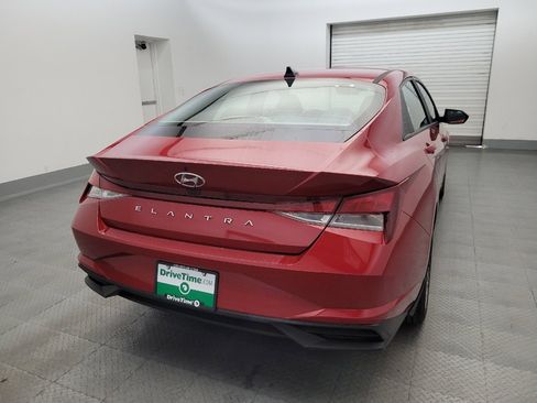 Used 2023 Hyundai Elantra SEL FWD image 7