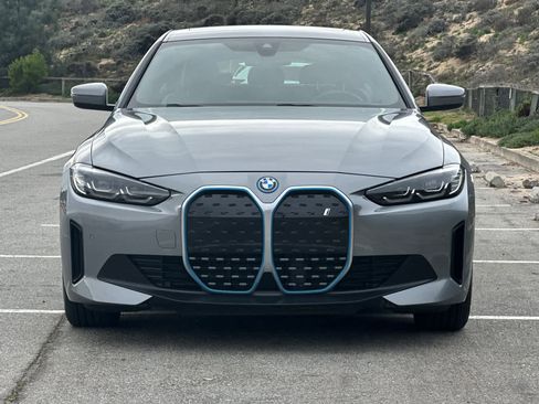 Certified 2023 BMW i4 eDrive40 w/ Premium Package image 10