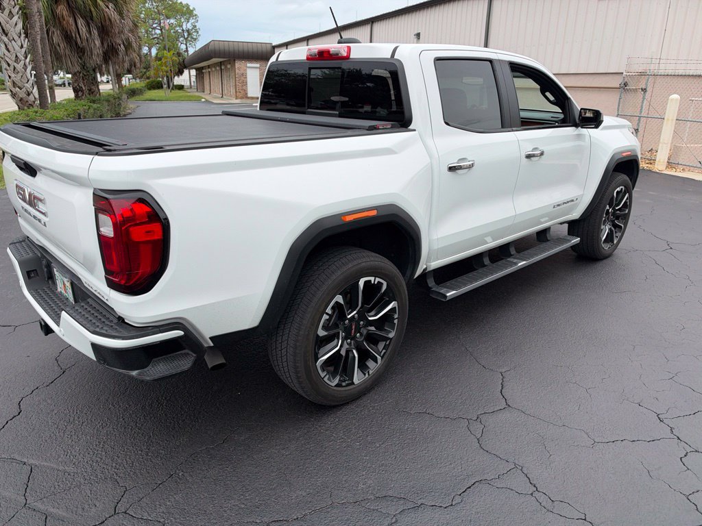 Used 2023 GMC Canyon Denali AWD/4WD image 4