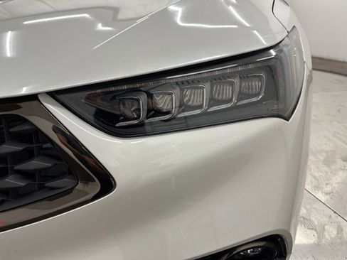 Used 2019 Acura TLX 3.5L Technology Pkg w/A-Spec P image 26