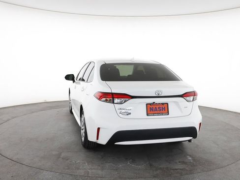 Used 2022 Toyota Corolla LE image 10