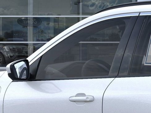 New 2025 Ford Escape SE w/ Class II Trailer Tow Package image 20