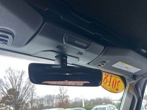 Used 2018 Jeep Wrangler Unlimited Sahara image 23