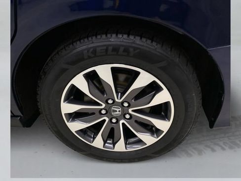 Used 2021 Honda Odyssey EX-L image 17