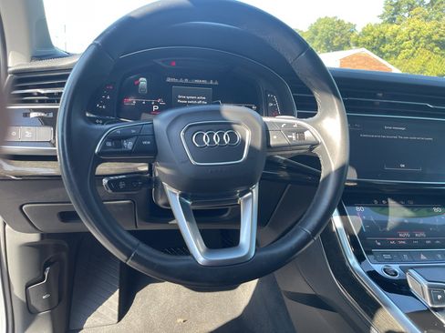 Used 2024 Audi Q7 Premium Plus image 18