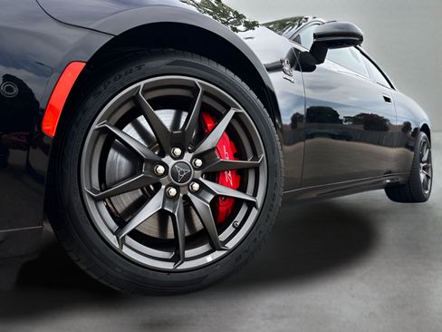 Used 2024 Dodge Charger Daytona Scat Pack w/ Plus Group AWD/4WD image 28