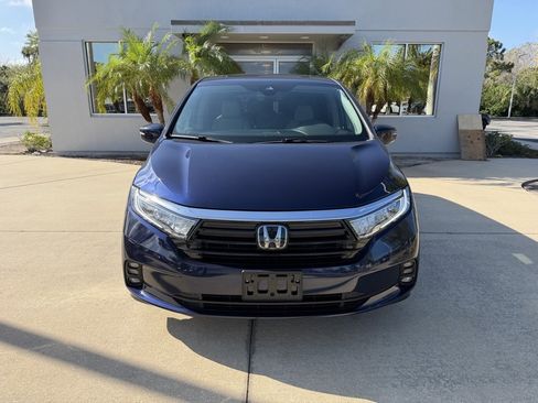 Certified 2024 Honda Odyssey EX-L image 9