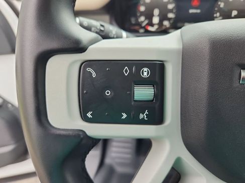 Used 2024 Land Rover Defender 110 X-Dynamic SE image 16