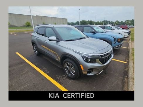 Used 2024 Kia Seltos S AWD/4WD image 1