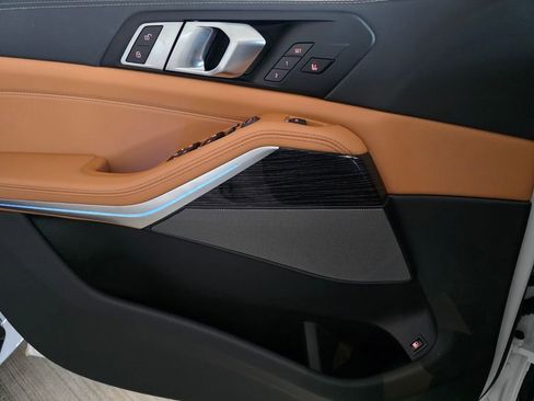 New 2026 BMW X5 xDrive50e AWD/4WD image 16