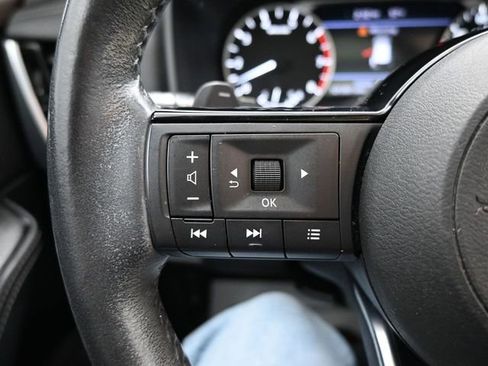 Used 2021 Nissan Rogue SL image 24