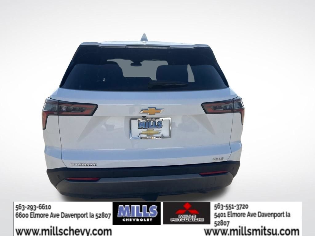 Used 2025 Chevrolet Equinox LT FWD image 4