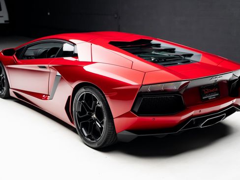Used 2014 Lamborghini Aventador LP 700-4 image 23
