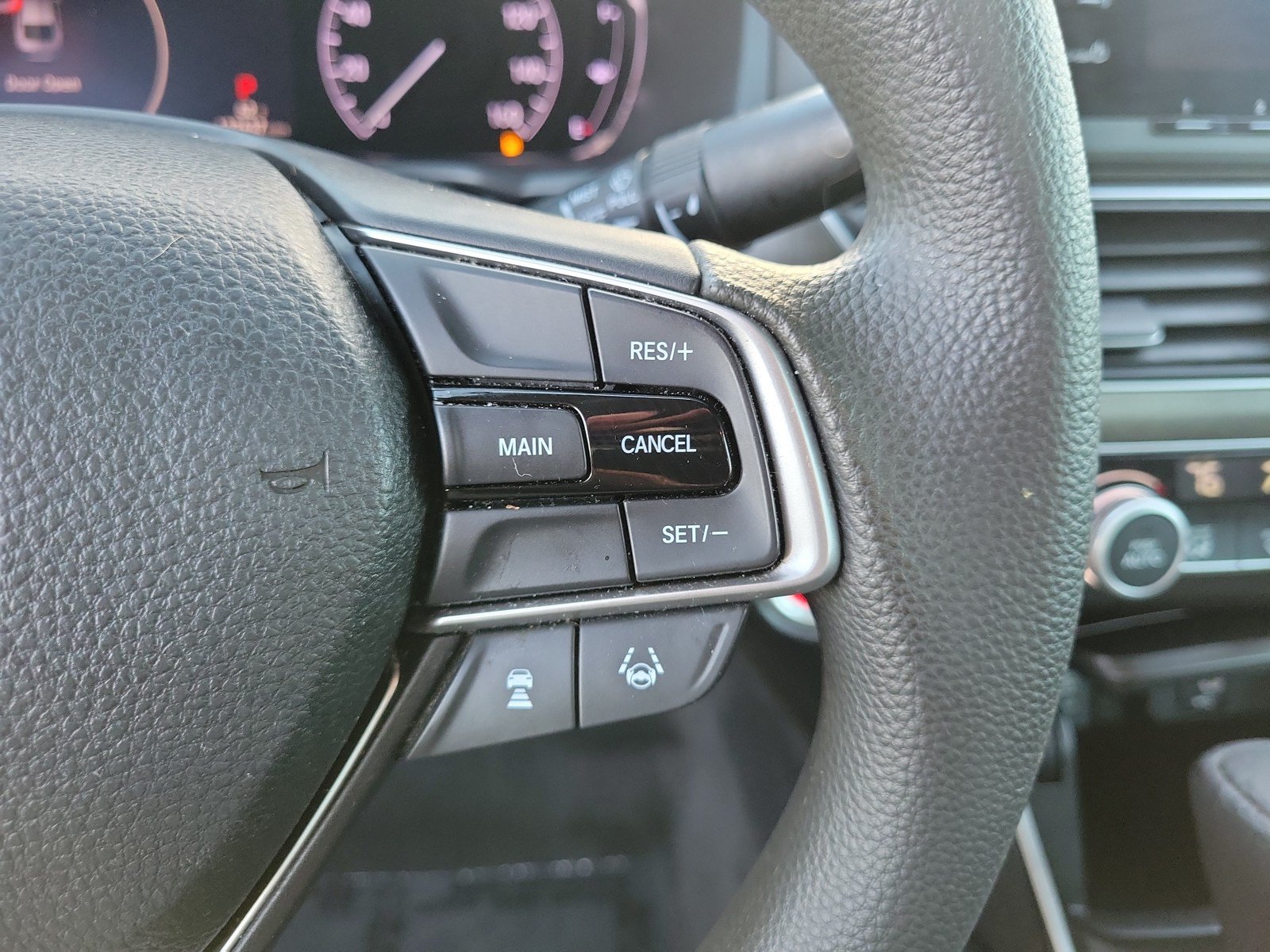 Used 2018 Honda Accord LX image 19