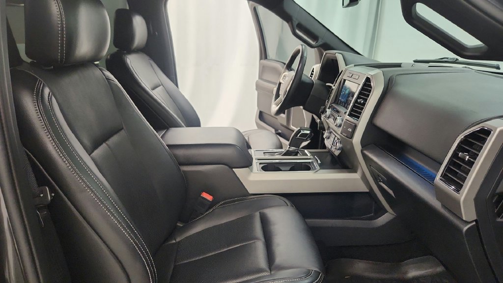 Used 2019 Ford F150 Lariat w/ Equipment Group 502A Luxury AWD/4WD image 23