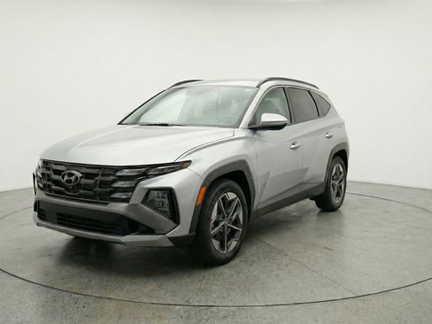 Used 2025 Hyundai Tucson SEL image 3