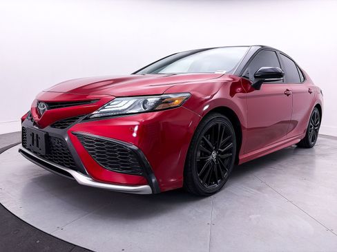Used 2023 Toyota Camry XSE w/ Navigation Package FWD image 14