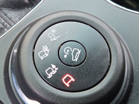 Used 2018 Ford Explorer Limited AWD/4WD image 11