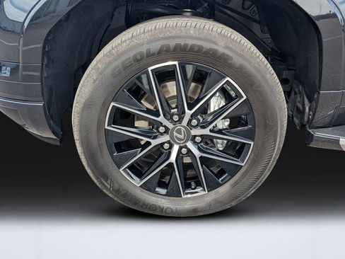 Used 2025 Lexus GX 550 w/ Accessory Package (Z1) image 10