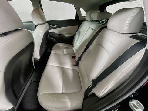 Used 2022 Hyundai Kona Limited FWD image 27